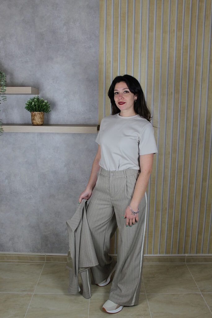 Camiseta Básica Beige