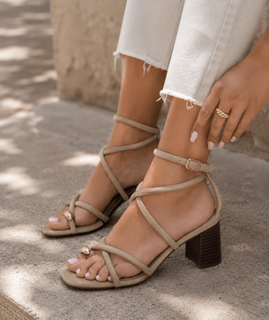 Sandalia Dedo Joya Beige